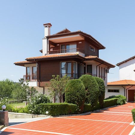 Villas In Complex Trakiyskiy Bryag Lozenets Exterior photo