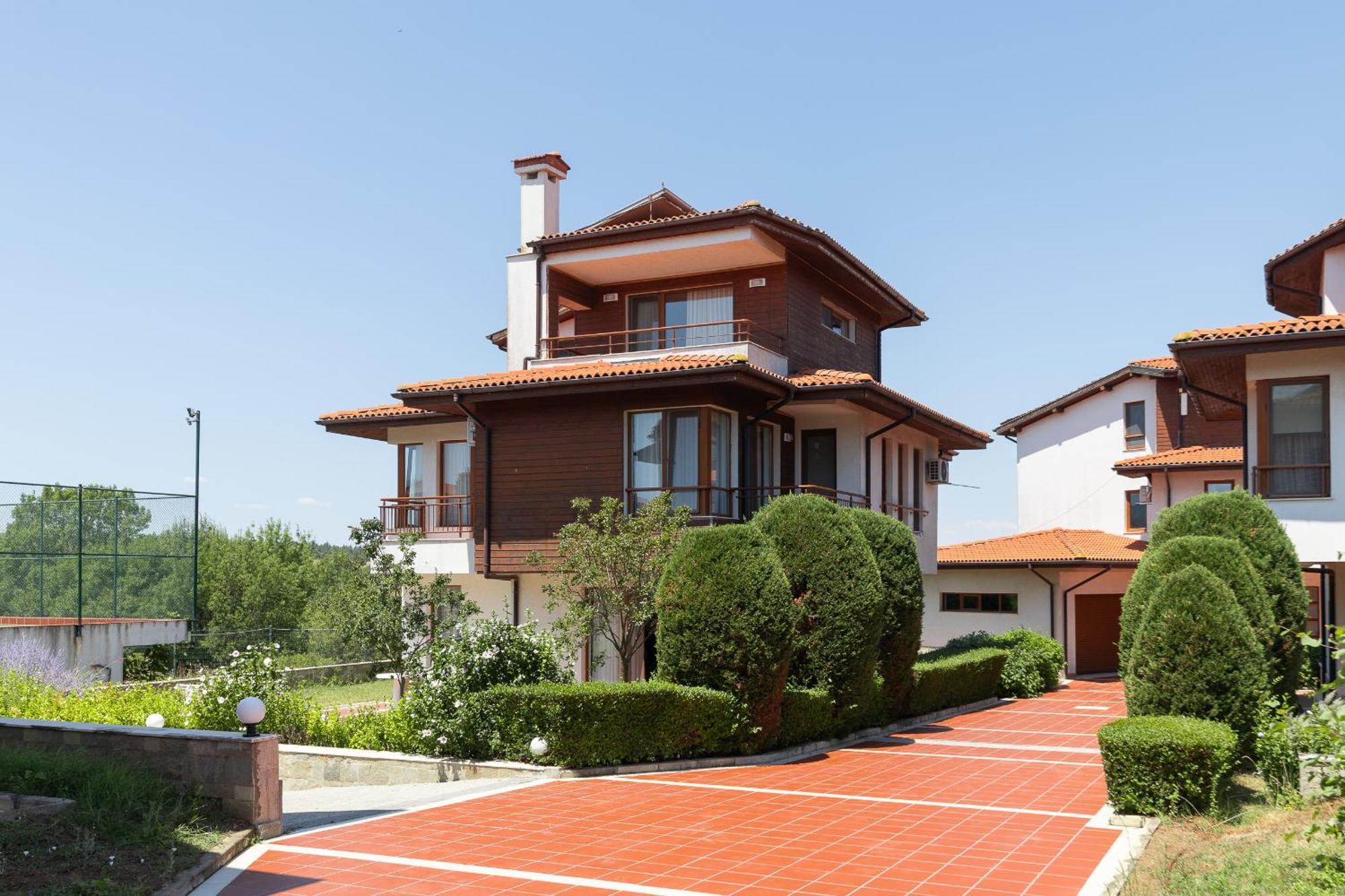 Villas In Complex Trakiyskiy Bryag Lozenets Exterior photo